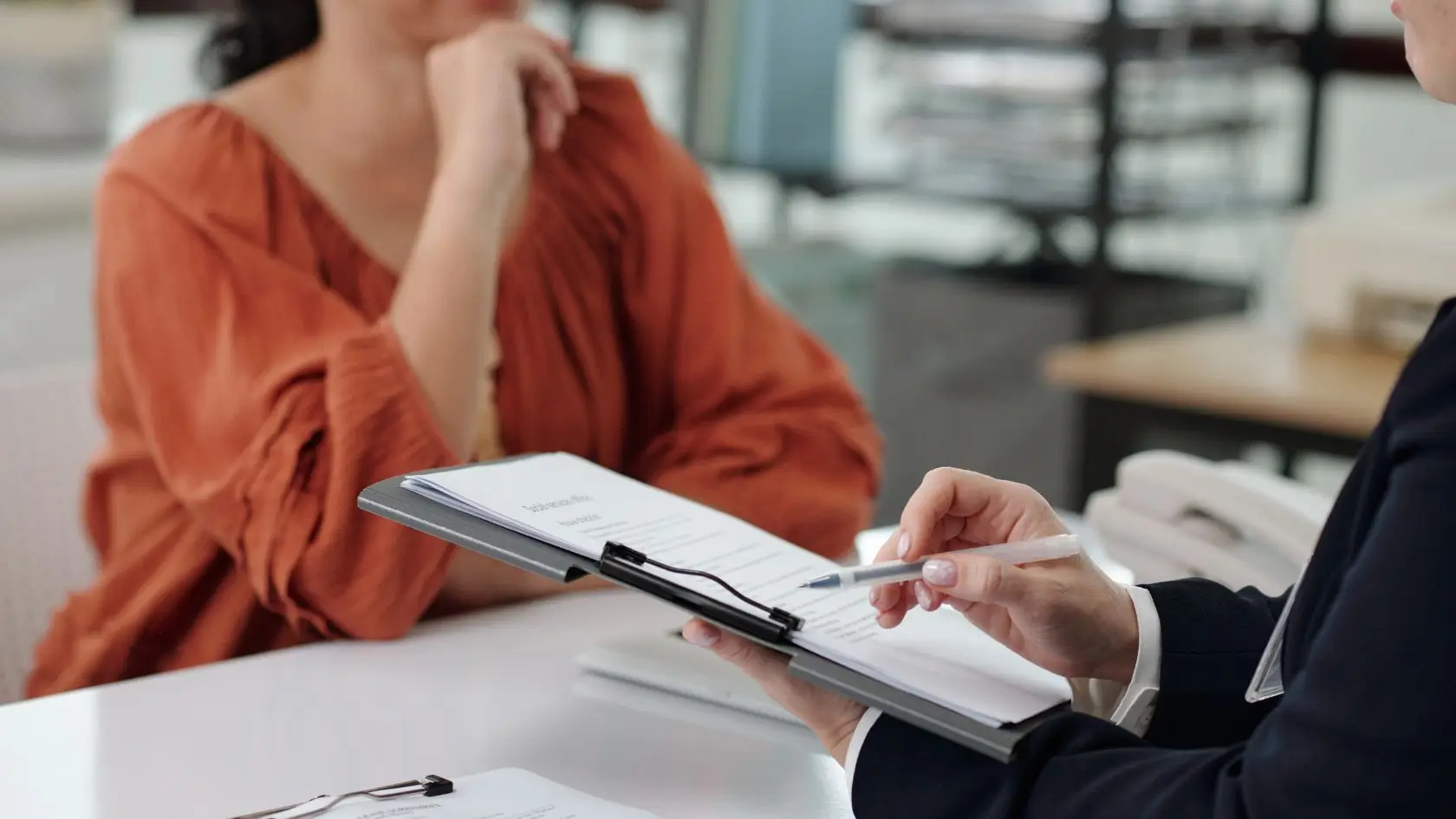 Arraigo social en españa